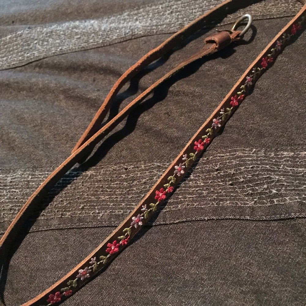Aldo leather flower belt *🎁 with Purchase item! *